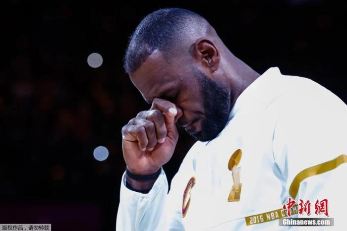 36岁生日之际，詹姆斯如何应对中年危机与家庭挑