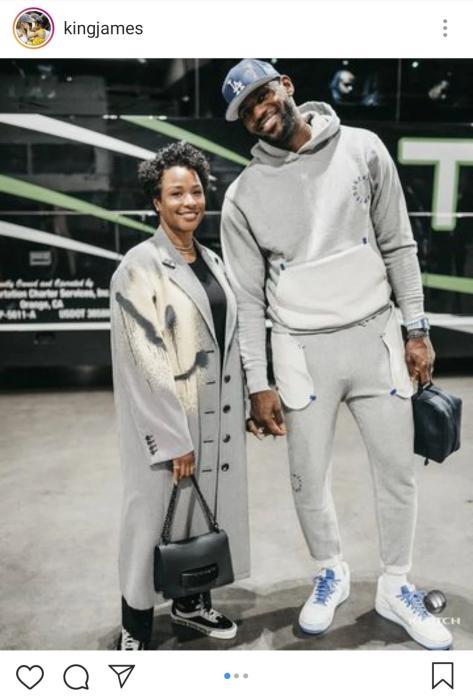 36岁生日之际，詹姆斯如何应对中年危机与家庭挑