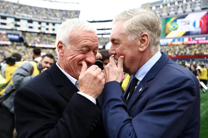 法国2-1巴西：德尚战术颠覆传统，锋线身价破8亿