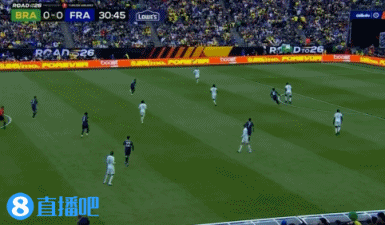 法国2-1巴西：德尚战术颠覆传统，锋线身价破8亿