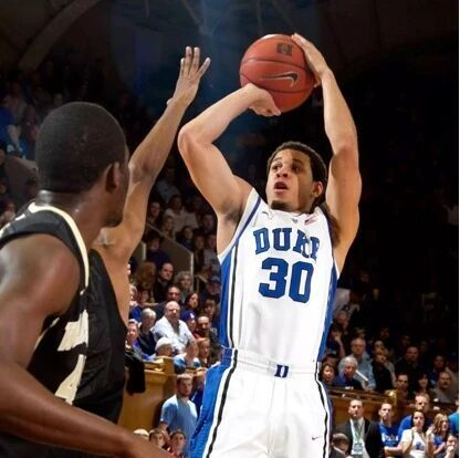 库里兄弟NBA赛场重逢 20年隔阂终化解