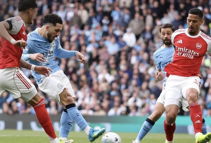 曼城双线告捷拜仁晋级决赛马竞爆冷惨败